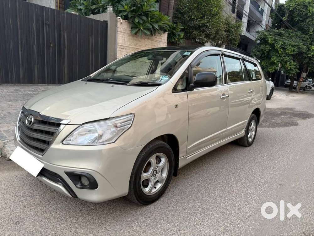 Toyota Innova 2.5 G (diesel) 8 Seater, 2015, Diesel