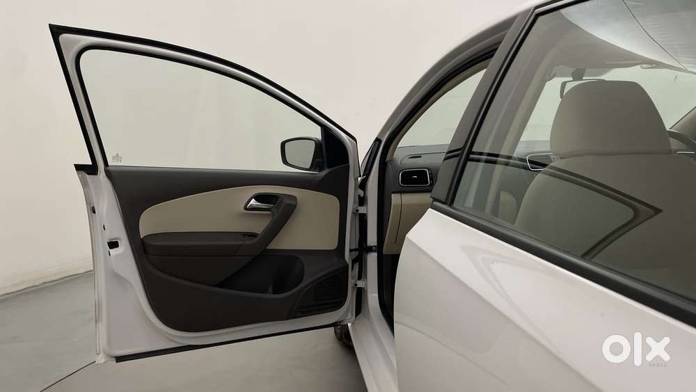 Volkswagen Vento 2010-2013 Petrol Highline, 2013, Petrol