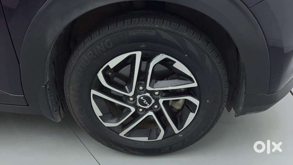 Kia Carens 1.4 Luxury Plus Dct 7 Str, 2022, Petrol