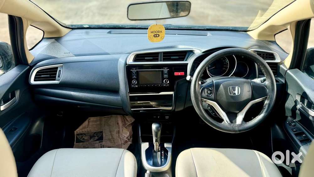Honda Jazz V Automatic, 2016, Petrol