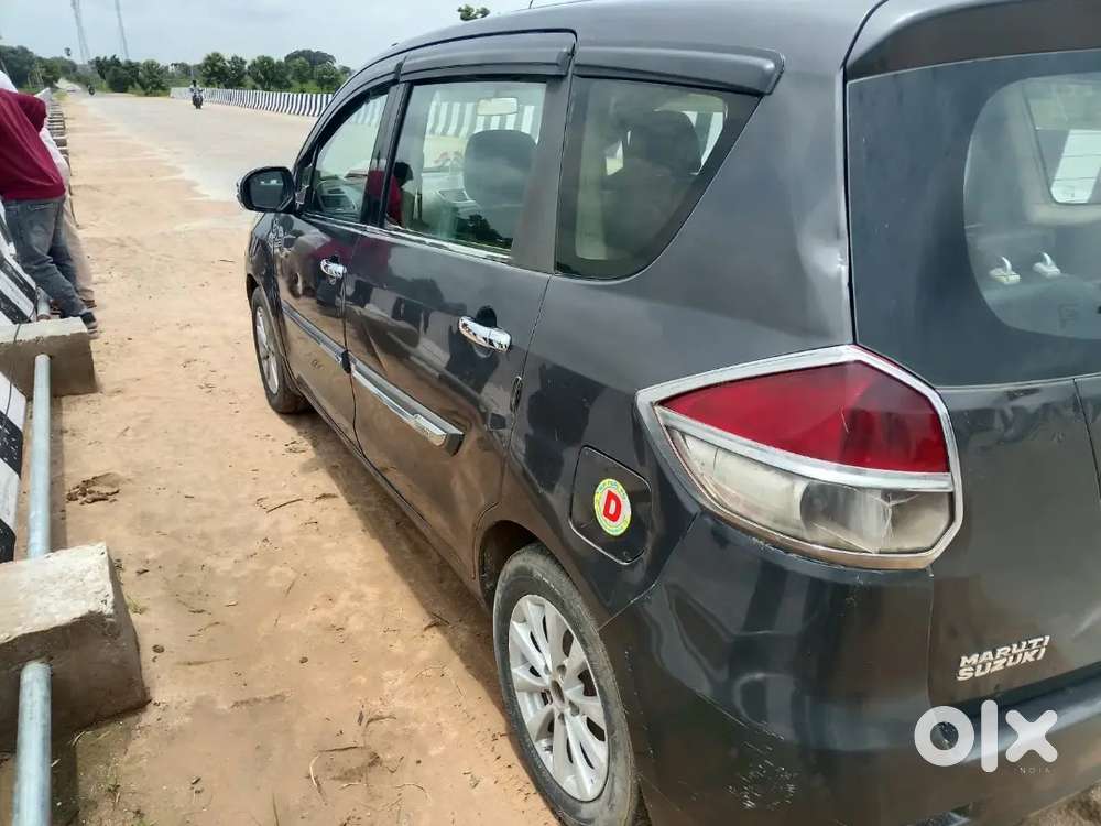 Maruti Suzuki Ertiga Zxi 2013 Diesel Variant