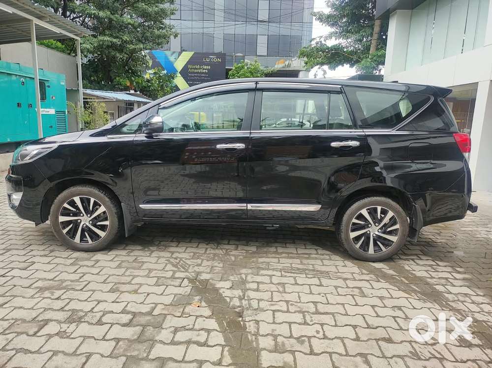 Toyota Innova Crysta 2.4 Z 7 Str, 2025, Diesel