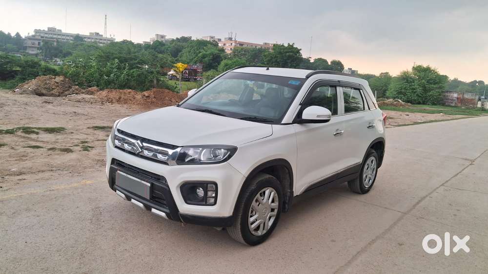Maruti Suzuki Brezza 1.5 Lxi Cng, 2022, Cng & Hybrids