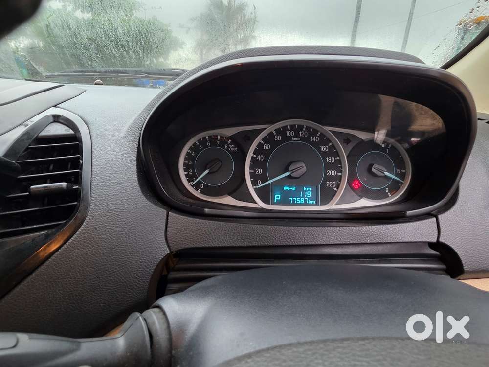 Ford Aspire Titatinium Blu Ti-vct, 2015, Petrol