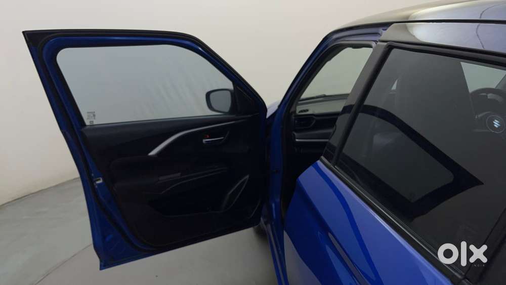 Maruti Suzuki Swift Zxi Plus Amt Dual Tone, 2025, Petrol