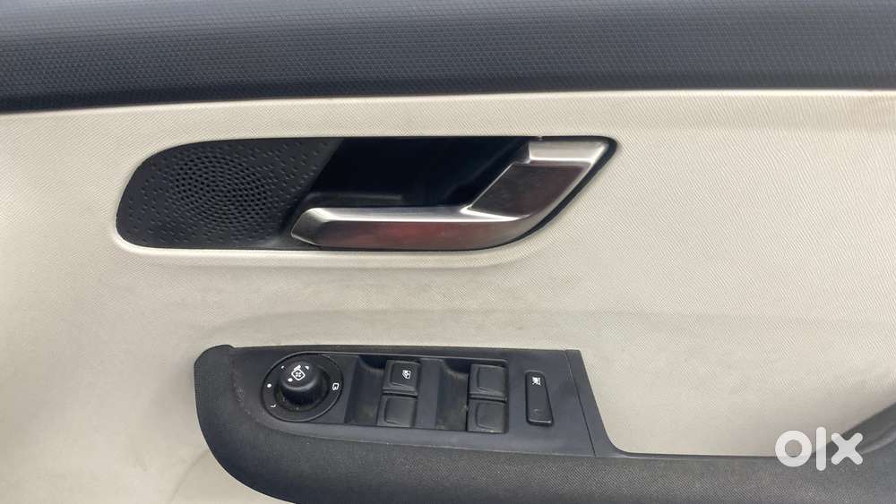 Tata Altroz Xz, 2023, Petrol