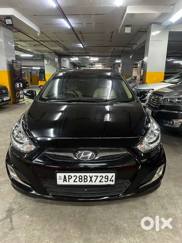 Hyundai Verna Petrol 2013