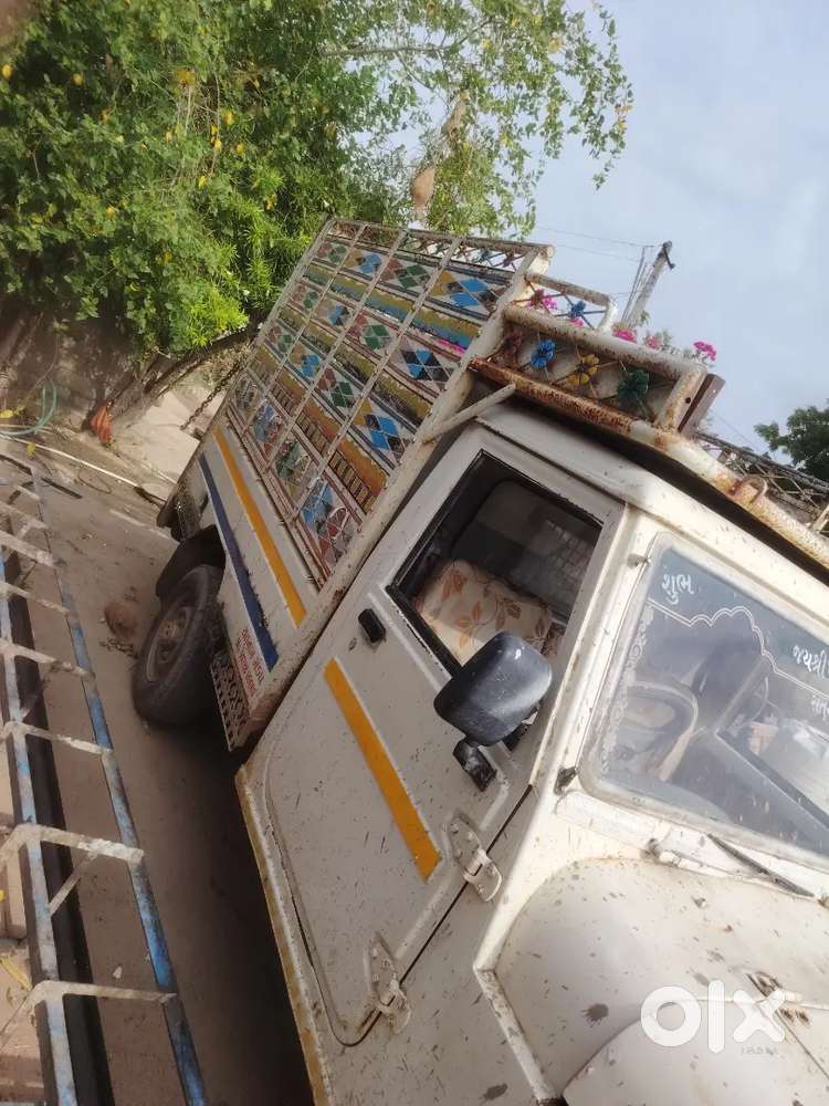 Mahindra Global Pik 2009