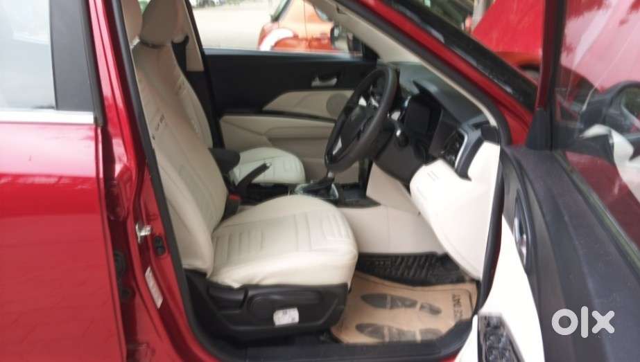 Mahindra Xuv 3xo Ax5 Pm At, 2025, Petrol