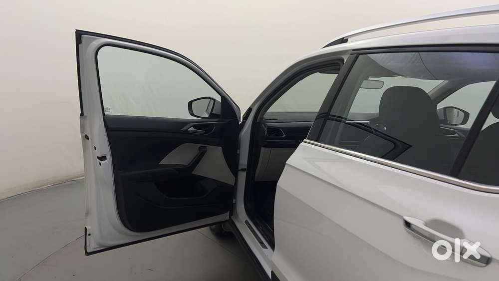 Volkswagen Taigun Topline 1.0 Tsi At (electric Seats), 2022, Petrol