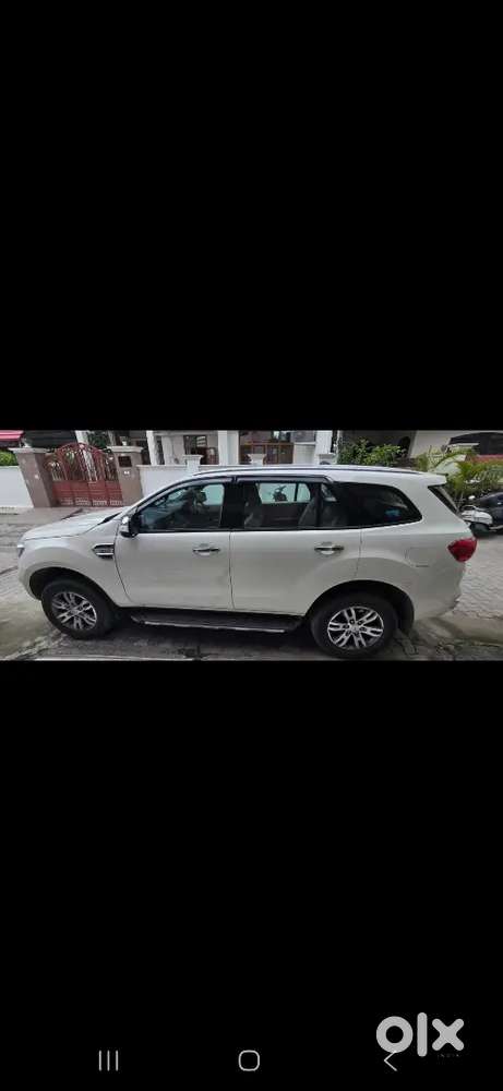 Ford Endeavour 3.2 4x4 At