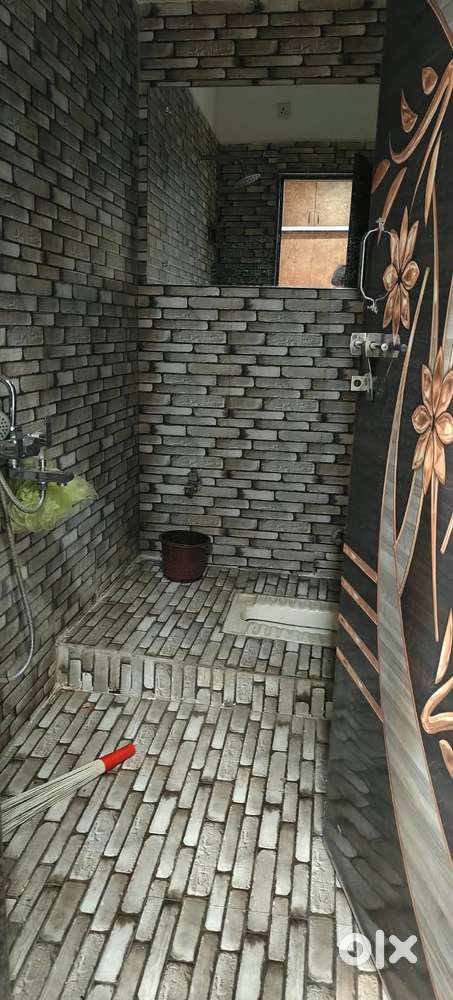 2bhk semi furnished flat for rent for family