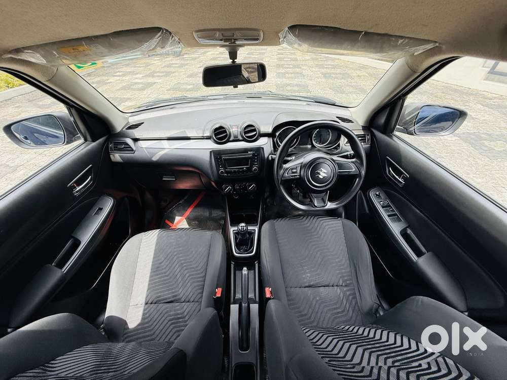 Maruti Suzuki Swift Vxi Optional, 2020, Petrol