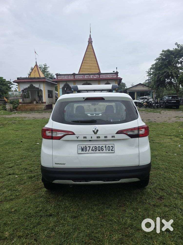 Renault Triber Rxz Easy-r Amt, 2023, Petrol