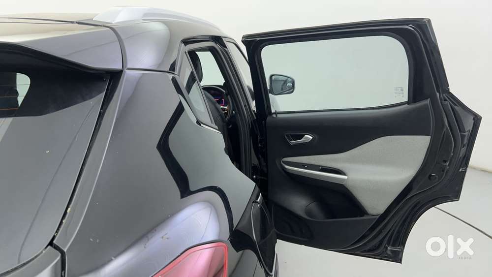Nissan Magnite 1.0 Xv, 2023, Petrol