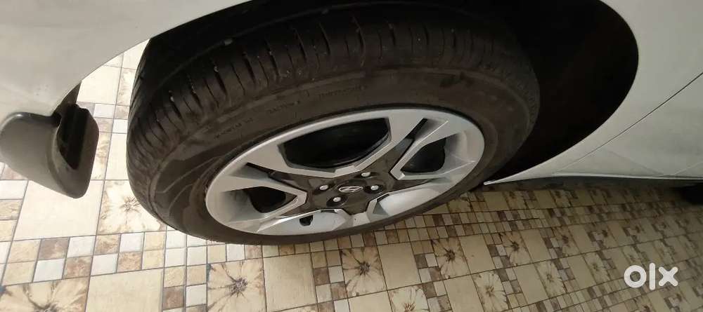 New Hyundai I20 (white - Automatic)