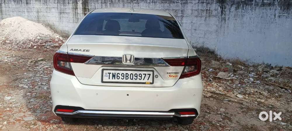 Honda Amaze 2022 Model White Colour Fully Company Maintenence