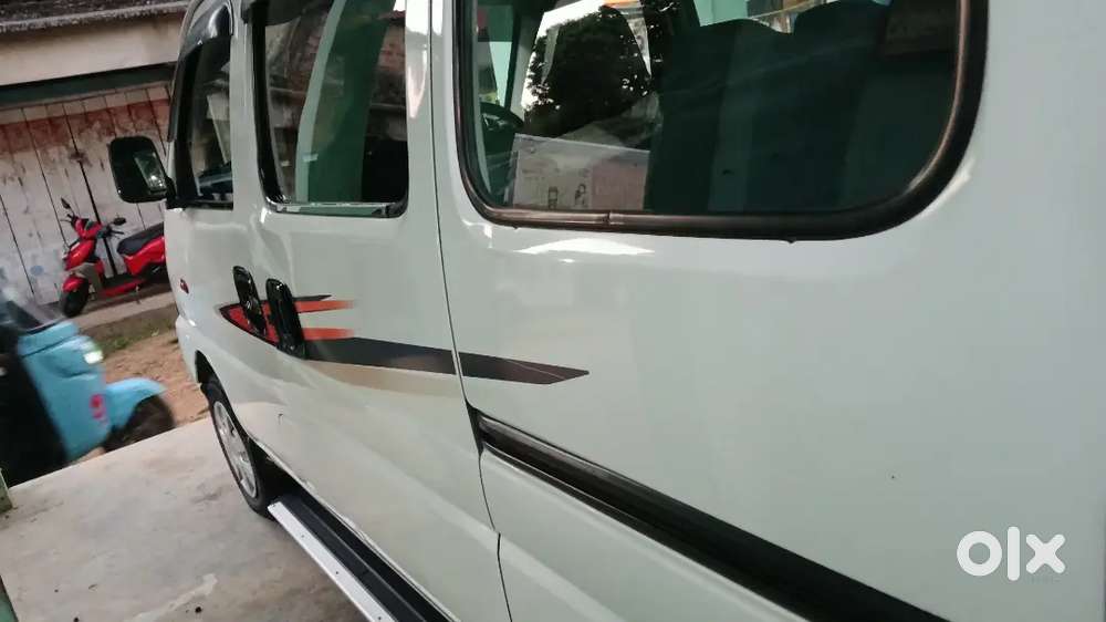 Maruti Suzuki Eeco 2017
