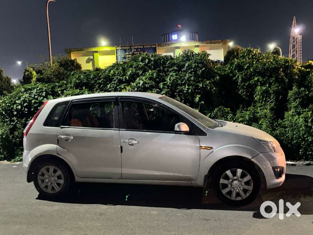 2013 Ford Figo Petrol Manual