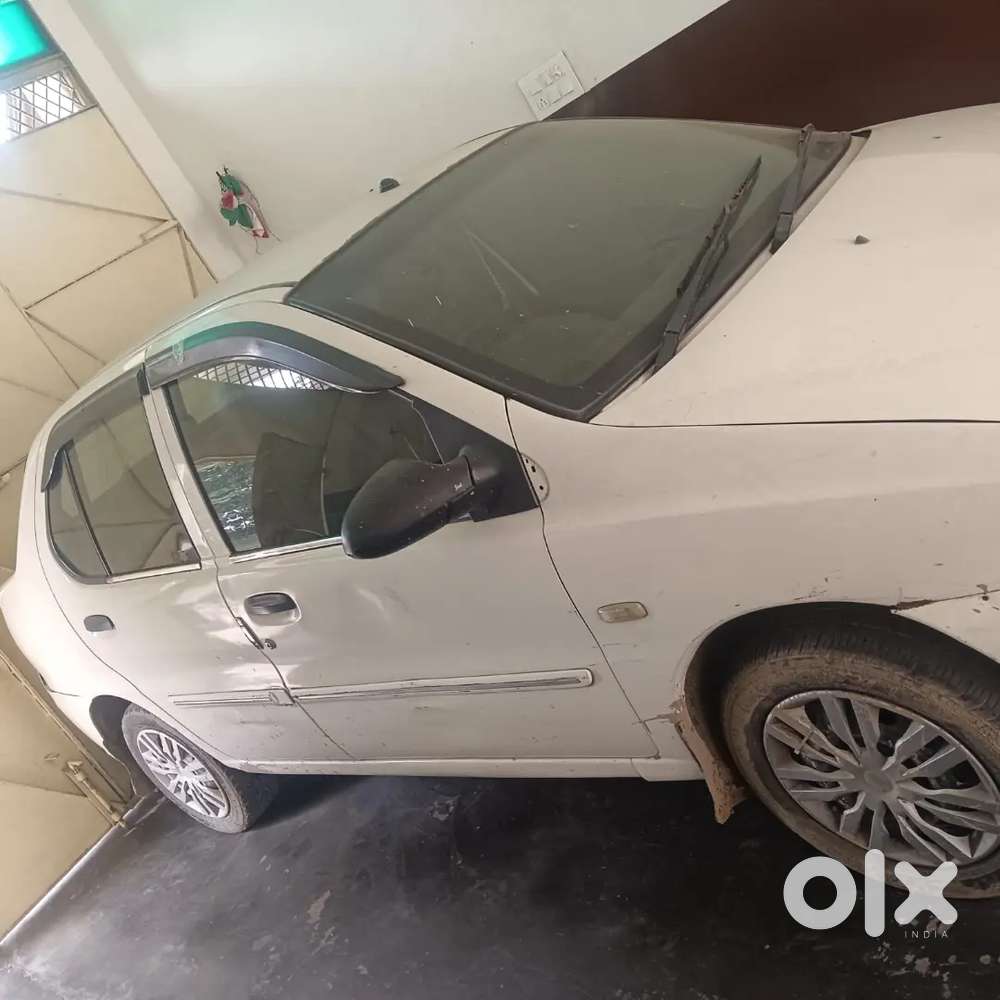 M Car Sale Kr Rha Hu