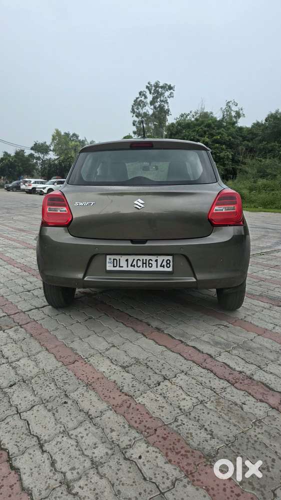 Maruti Suzuki Swift 1.2 Lxi (o), 2023, Petrol