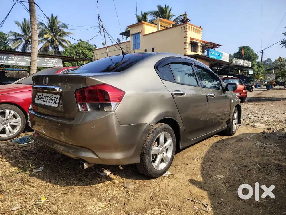 Honda City 2010 Cng & Hybrids 100000 Km Driven