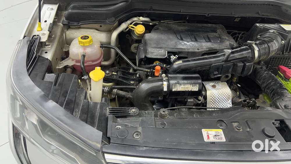 Mahindra Xuv300 W8 Option, 2019, Petrol