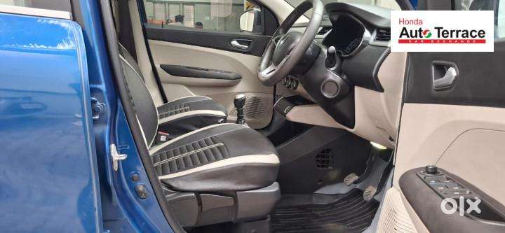 Renault Triber 1.0 Rxz Amt Dual Tone, 2021, Petrol
