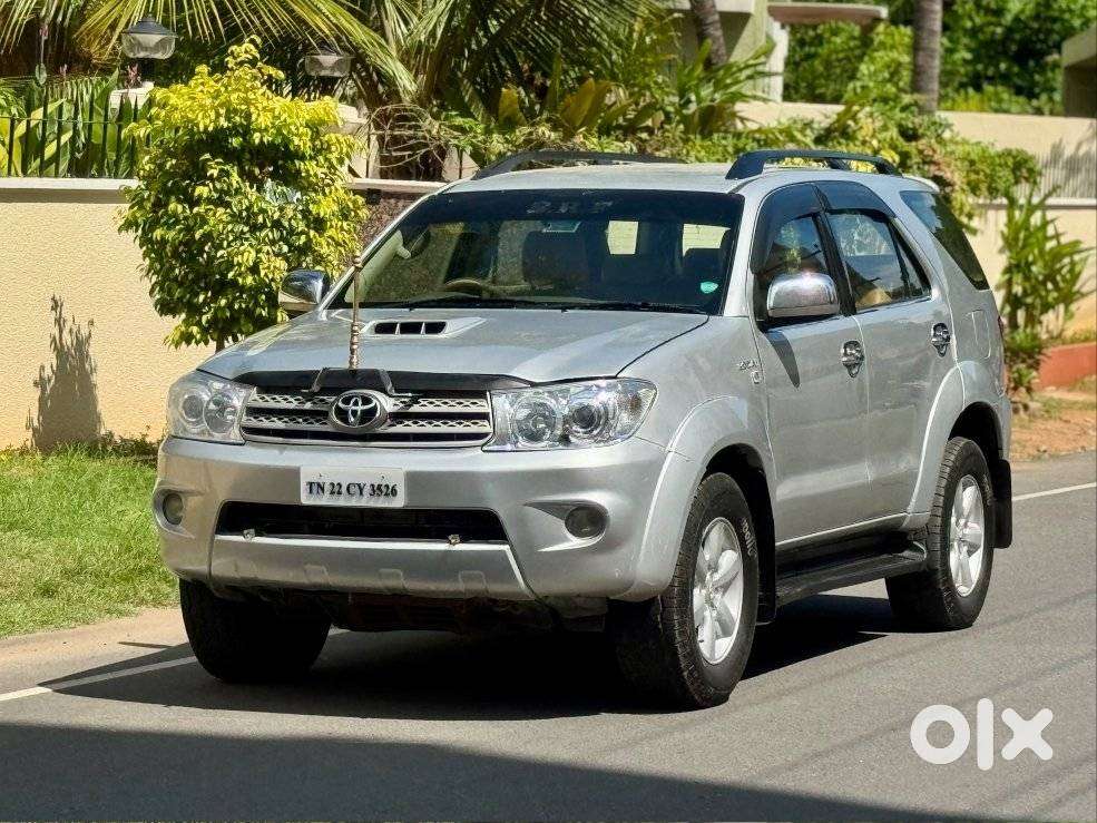 Toyota Fortuner 3.0 4x4 Manual, 2011, Diesel