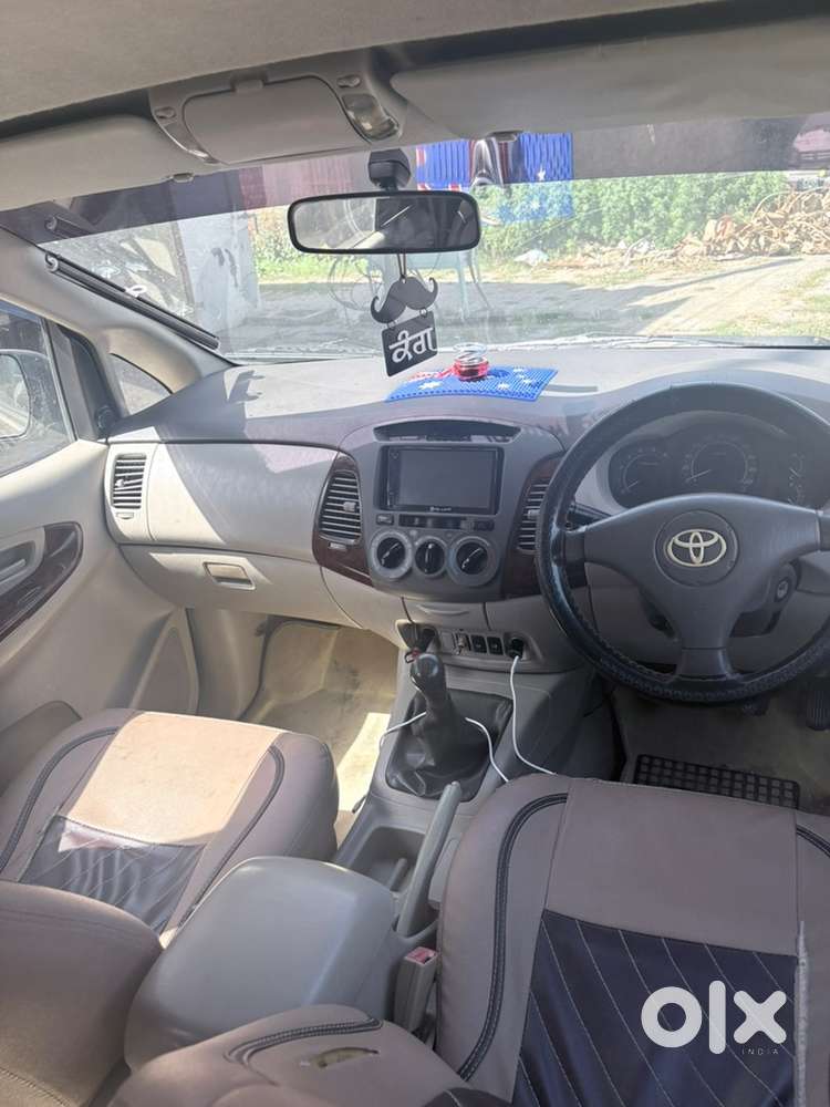 Toyota Innova Diesel 2011
