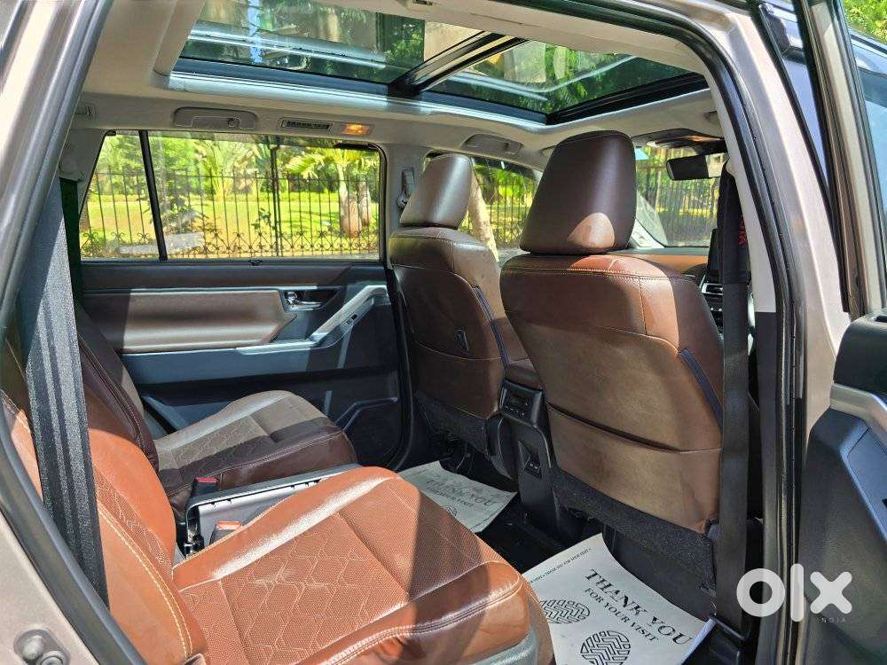 Toyota Innova Hycross 2.0 Zx (o) Hybrid 7 Str, 2024, Petrol