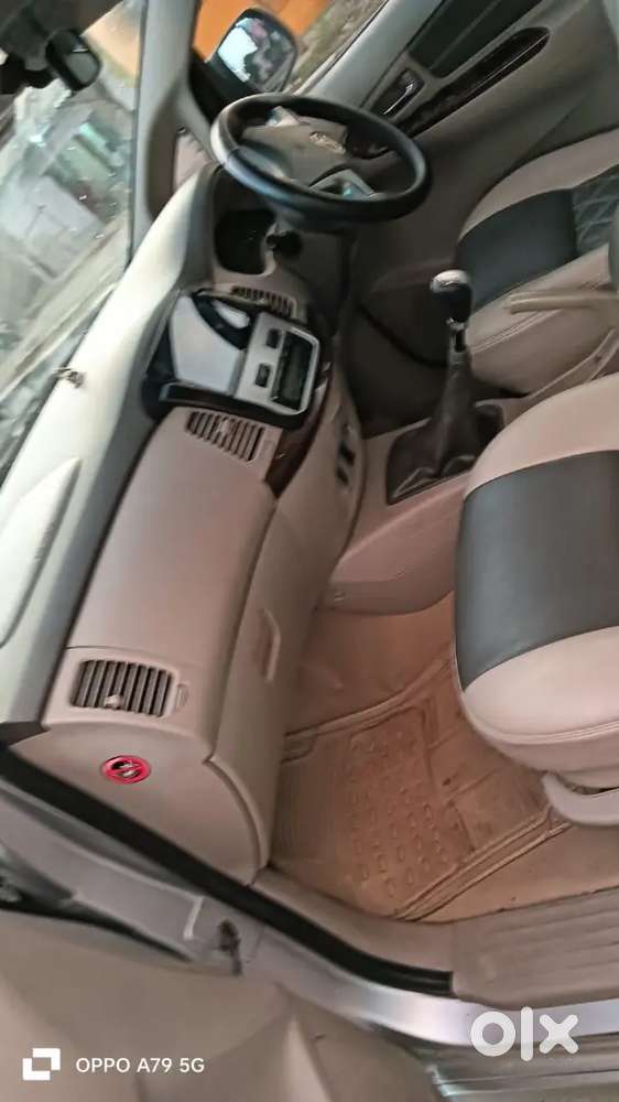 Toyota Innova 2012 Diesel Well Maintained