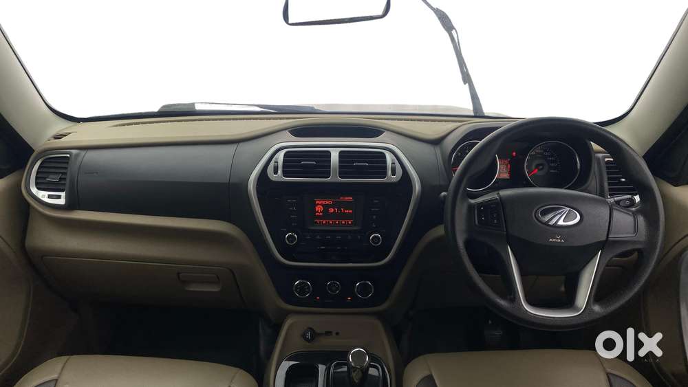 Mahindra Tuv 300 T8 Amt, 2017, Diesel
