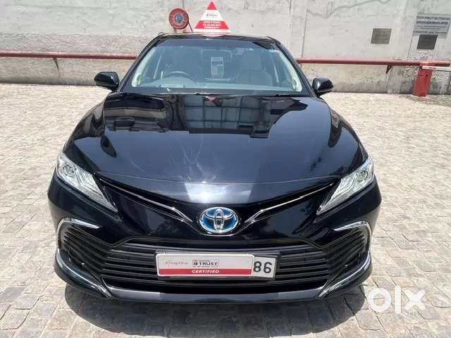 Toyota Camry Hybrid, 2023, Petrol
