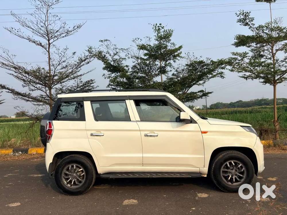 Mahindra Tuv 300 2017 Diesel 165000 Km Driven