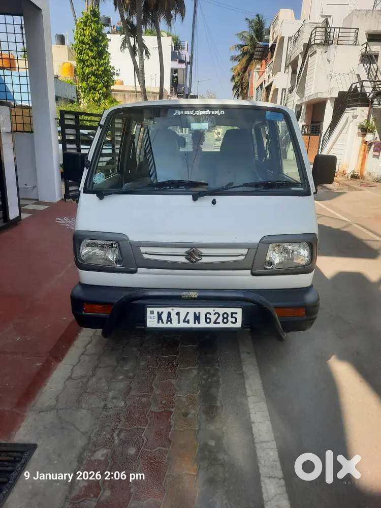 Maruti Suzuki Omni White Color