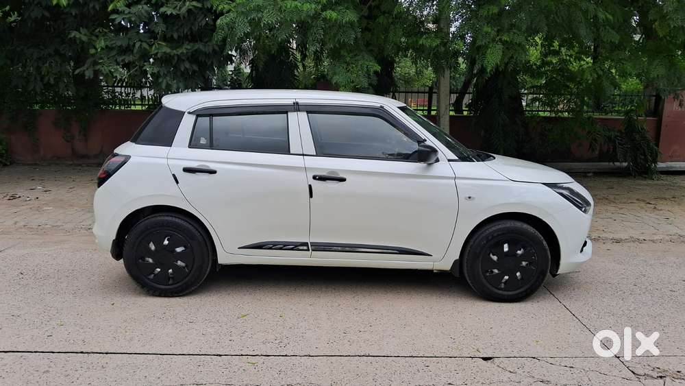 Maruti Suzuki Swift Lxi Optional-o, 2026, Petrol