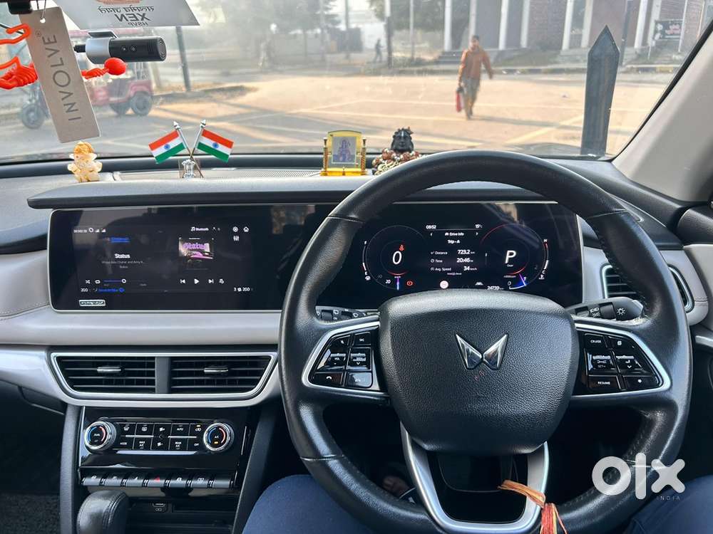 Mahindra Xuv700 Petrol 2022