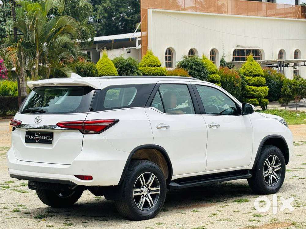 Toyota Fortuner 4x2 At 2.8 Diesel, 2022, Diesel