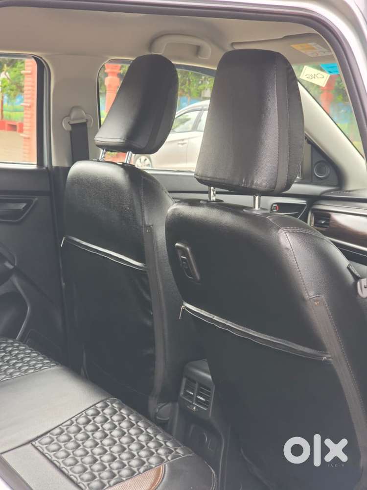 Maruti Suzuki Brezza 1.5 Vxi Cng, 2023, Cng & Hybrids