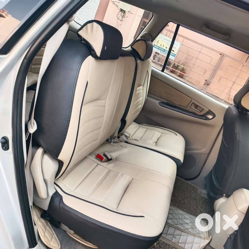 Toyota Innova 2.5 G (diesel) 8 Seater, 2014, Diesel
