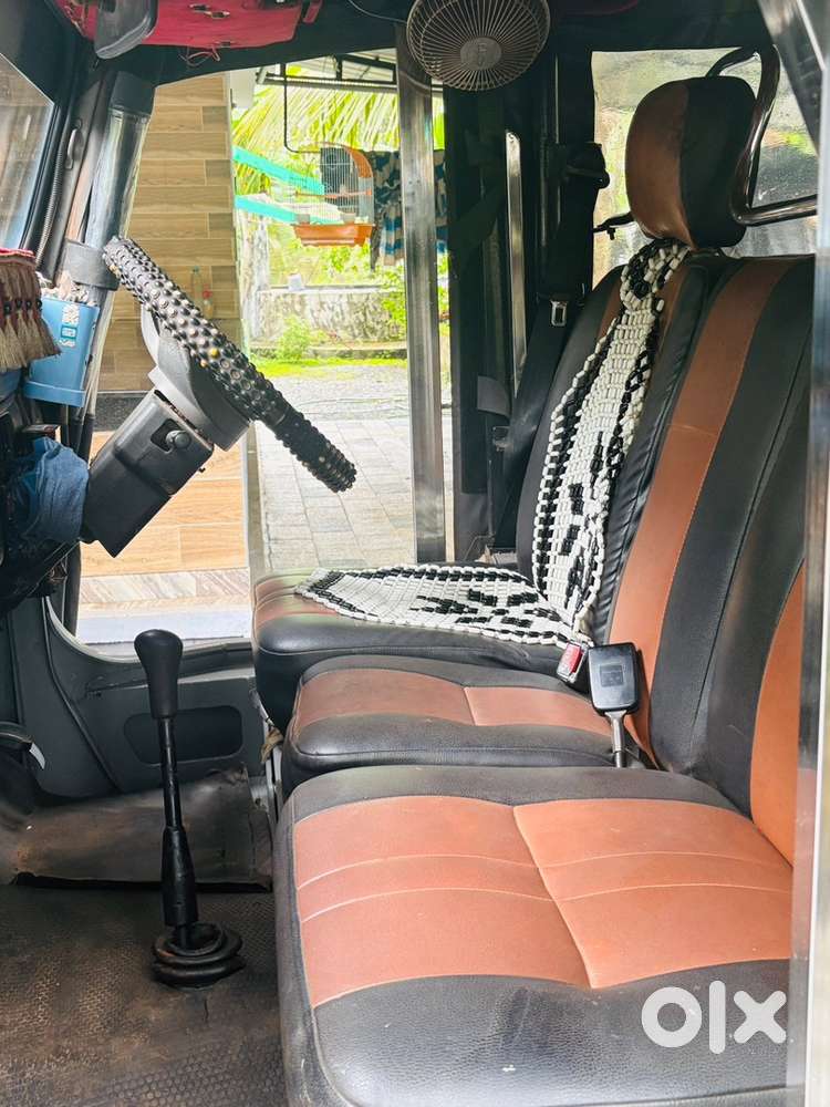 Mahindra Jeep
