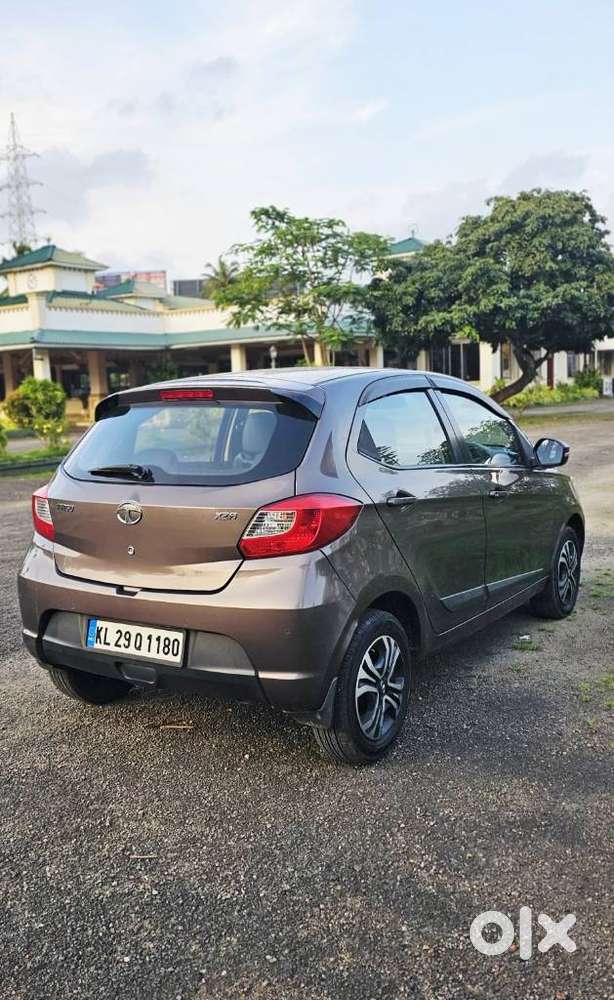 Tata Tiago 1.2 Revotron Xza, 2018, Petrol