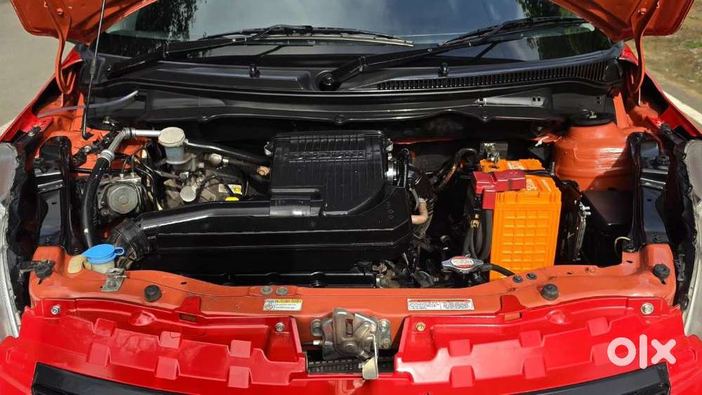 Maruti Suzuki Swift Vxi 1.2 Abs Bs-iv, 2016, Petrol