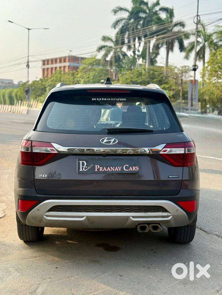 Hyundai Alcazar 2.0 Signature (o) Petrol At 6 Str, 2022, Petrol