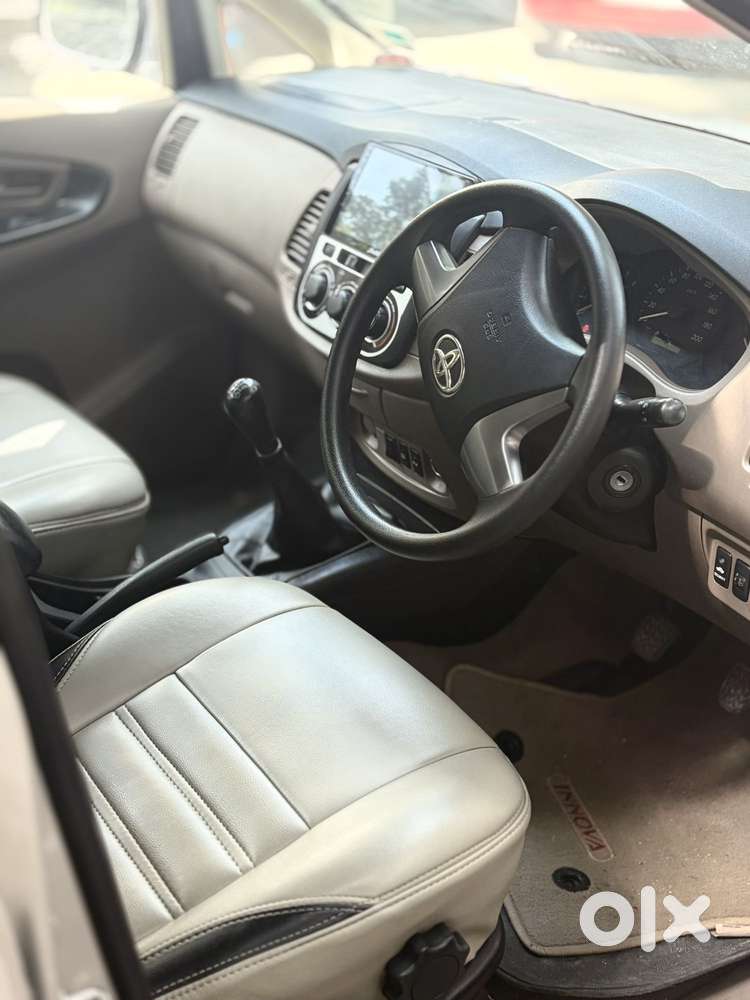 Toyota Innova 2.5 Gx 7 Str Bs-iii, 2016, Diesel
