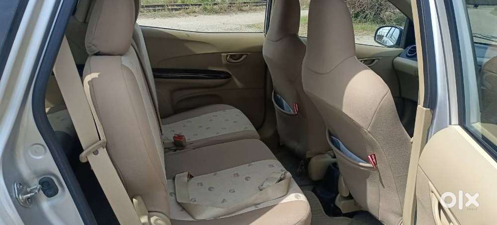 Honda Mobilio 1.5 S I-vtec Mt, 2015, Petrol