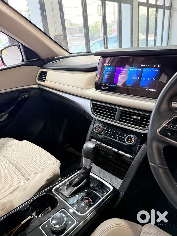 Mahindra Xuv700 2.2 Ax 7 Diesel At Luxury Pack Str, 2024, Diesel