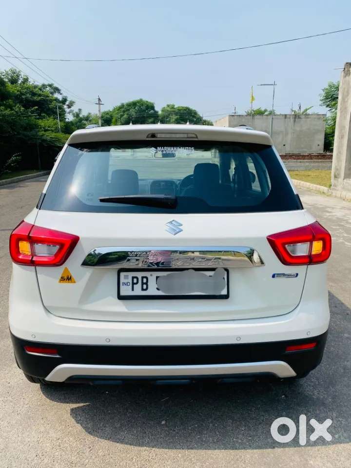Maruti Suzuki Vitara Brezza 1.5 Zxi At, 2022, Petrol