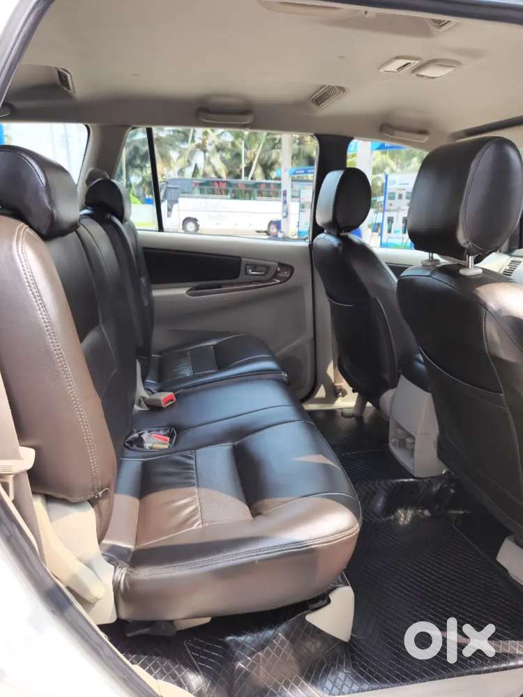 Toyota Innova 2013